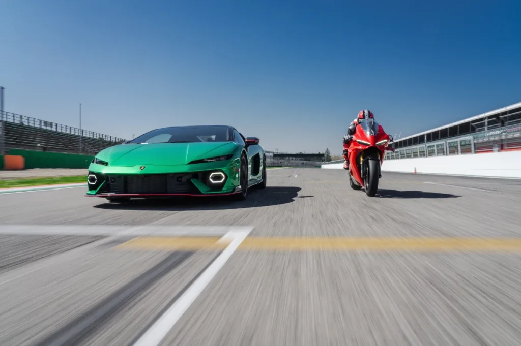 Lamborghini Temerario VS Ducati Panigale V4: a challenge down to the wire