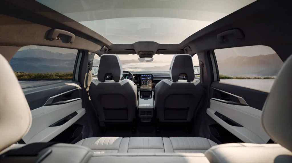 르노 에스파스 (New Renault Espace: a modernized design for the most efficient family hybrid on the market)