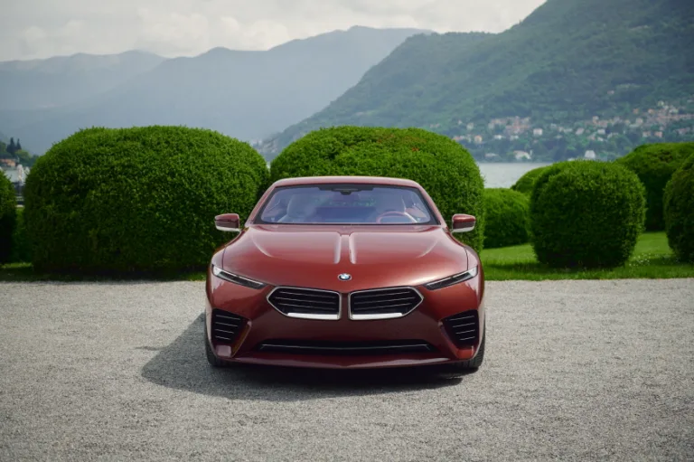 BMW 콘셉트 스피드톱, 레이크 코모에서 최초 공개 (BMW is once again bringing an exclusive study for a small series to Lake Como this year: The BMW Concept Speedtop)