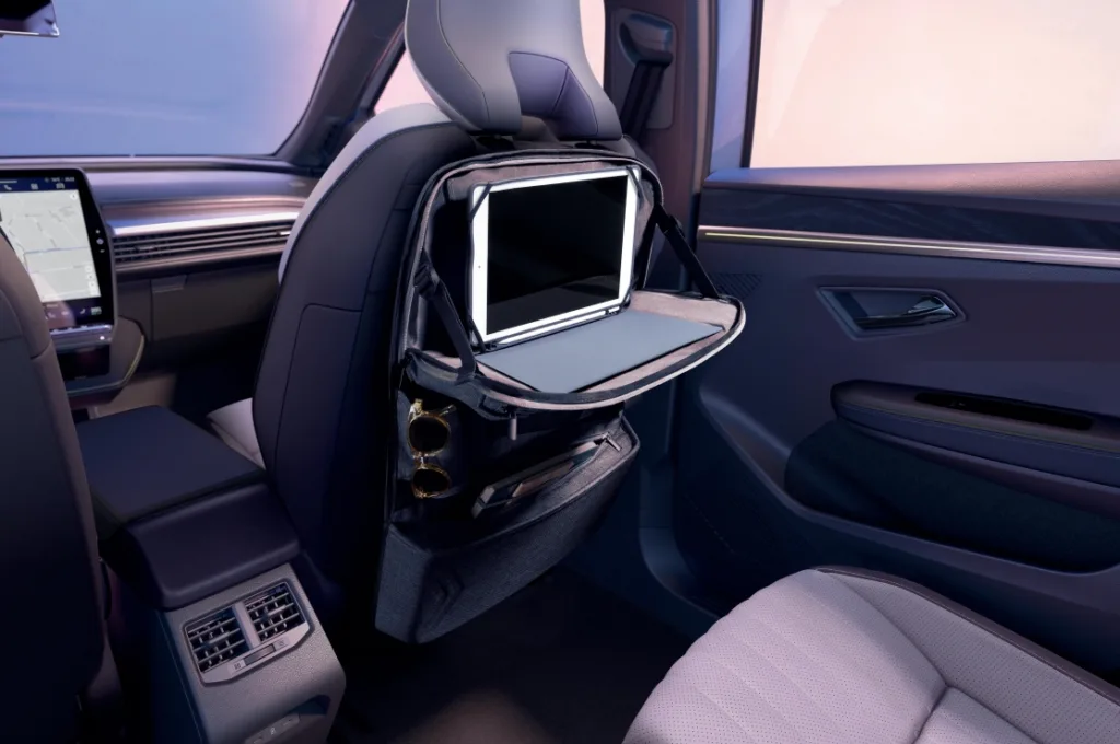 르노 세닉 E-테크 일렉트릭, (Scenic E-Tech electric: new features to make the EV life simpler and more pleasant than ever)