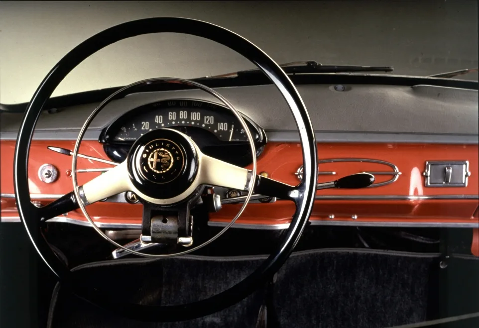 알파 로메오 줄리에타 베를리나, 70년 전 완성한 미래의 패밀리카 5 알파 로메오 줄리에타 베를리나 70주년 (The innovative and sporty Giulietta Berlina turns 70)