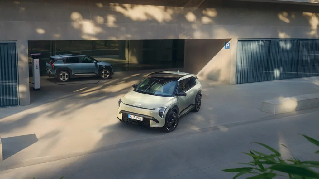 기아 차지 42,000개로 EV3, EV9을 더 스마트하게 충전, 영국에서는? 1 기아 차징, 스마트한 전기차 충전 EV3, EV4, EV6, EV9 (Kia Charging, A Future with Smart EV Charging)