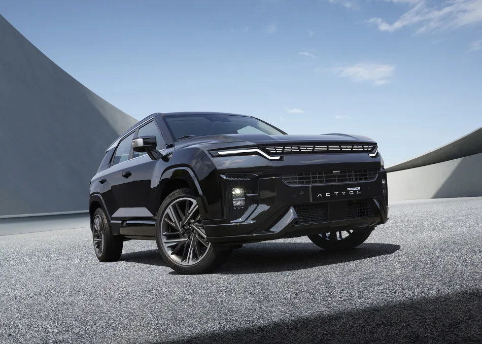 KGM 액티언 하이브리드, 15km/l 연비에 3천만 원대 사전계약 시작 1 KGM 액티언 하이브리드