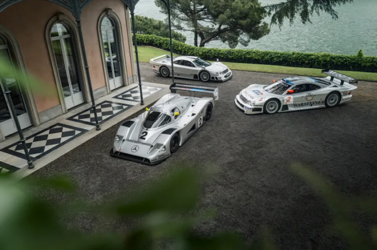 메르세데스 벤츠 CLK GTR, 메르세데스 벤츠 C 11, Mercedes-Benz Classic at FuoriConcorso: Rare meeting of two CLK GTR with spectacular introduction to the gardens of Villa del Grumello on Lake Como