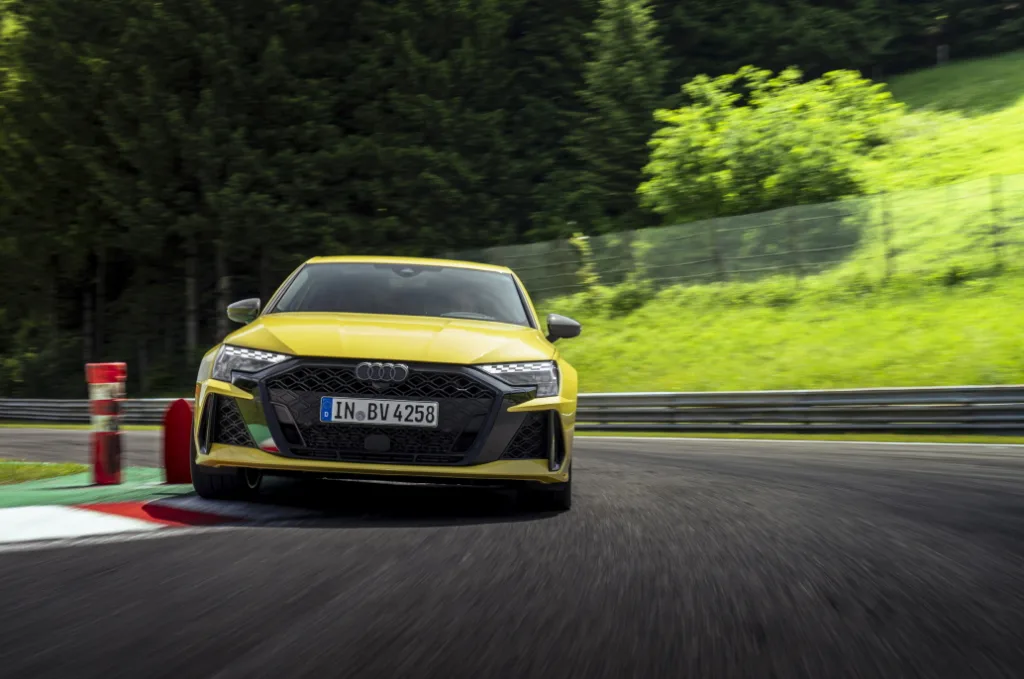 아우디 RS 3, A winning formula: emotional driving in the Audi RS 3