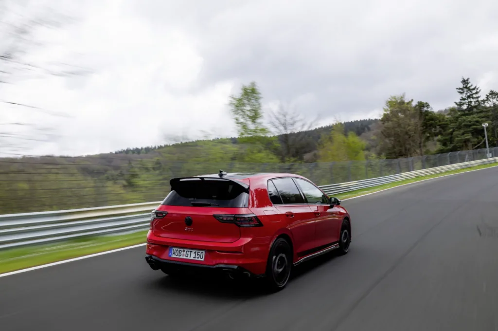 폭스바겐 골프 GTI 에디션 50, New Golf GTI EDITION 50 is the fastest Volkswagen production model on the Nordschleife track