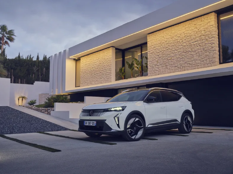 르노 세닉 E-Tech 100% 일렉트릭, Scenic E-Tech 100% Electric