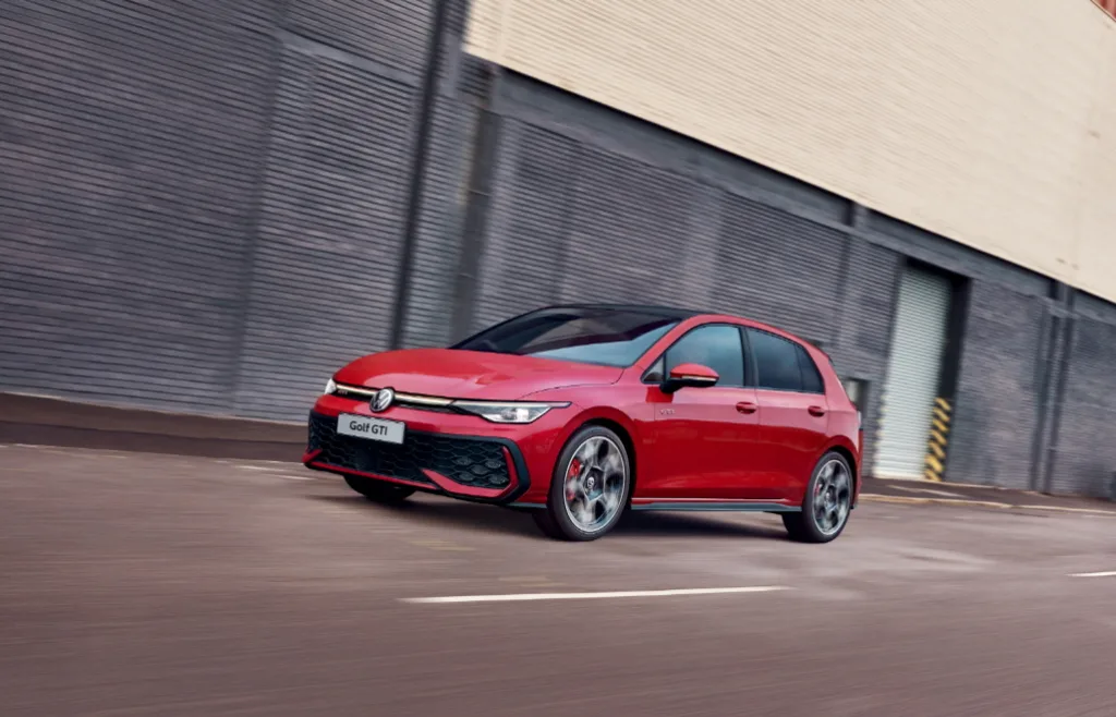 폭스바겐 골프 GTI가 돌아왔다, 고성능 핫해치 귀환이 반갑다 7 폭스바겐 골프 GTI