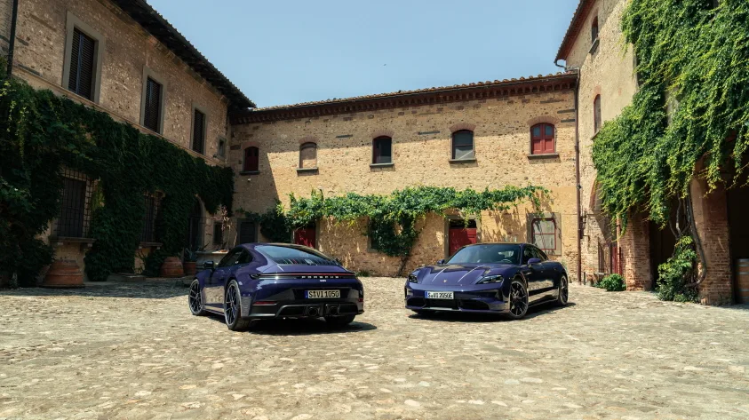 포르쉐, 페라가모와 함께 911 카레라 GTS, 타이칸 4S 스페셜 에디션 공개, Porsche Italia celebrates jubilee with two exceptional special-edition models