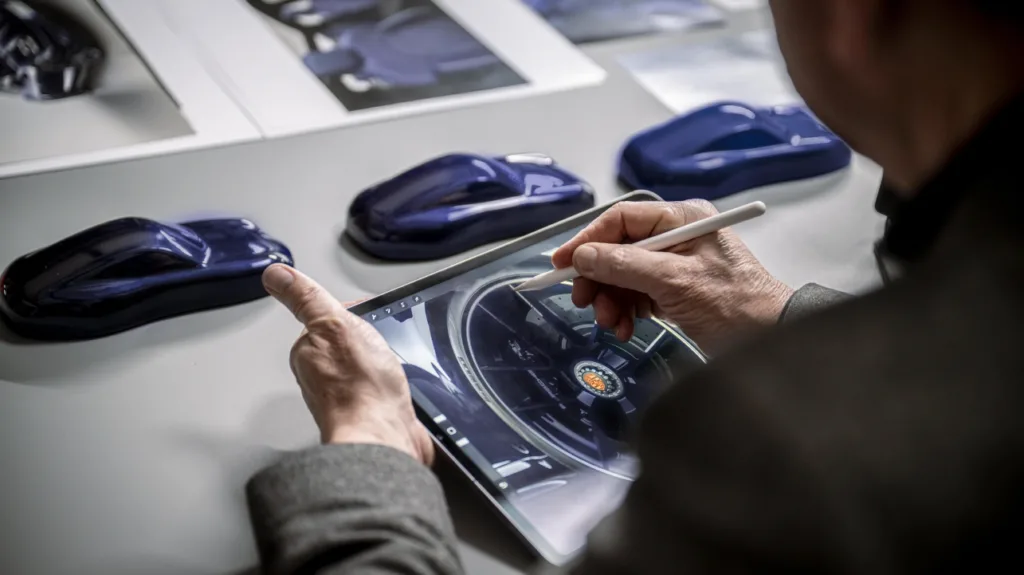 포르쉐, 페라가모와 함께 911 카레라 GTS, 타이칸 4S 스페셜 에디션 공개, Porsche Italia celebrates jubilee with two exceptional special-edition models