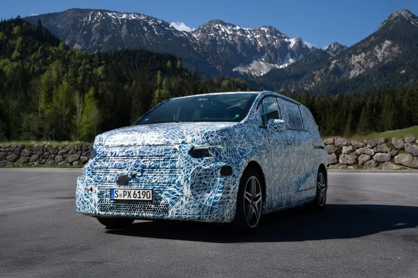 메르세데스-벤츠 VLE 1,100km 장거리 테스트, 15분 충전 2회로 충분 1 25c0120 002 https://mobilityground.com/wp-content/uploads/2025/07/25c0120_002.webp