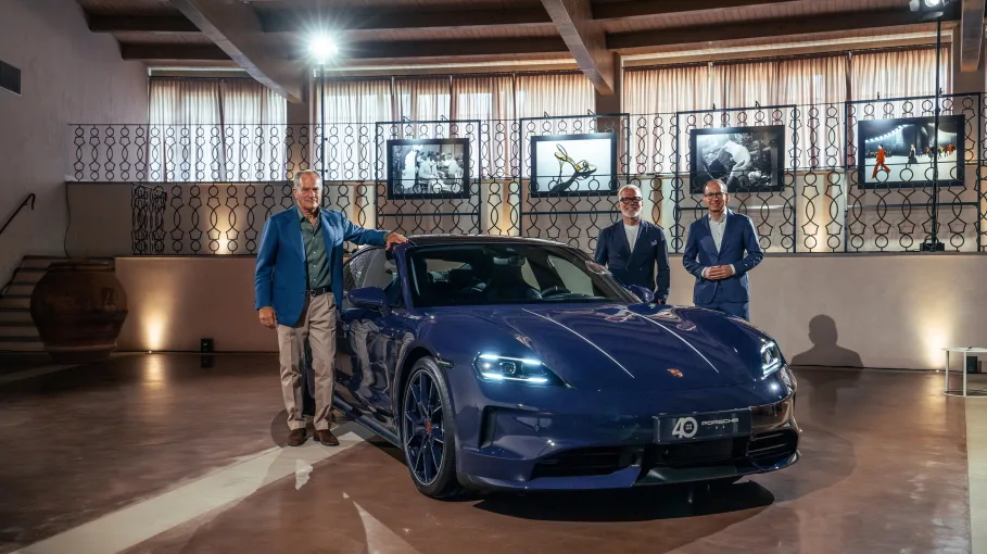 포르쉐, 페라가모와 함께 911 카레라 GTS, 타이칸 4S 스페셜 에디션 공개, Porsche Italia celebrates jubilee with two exceptional special-edition models