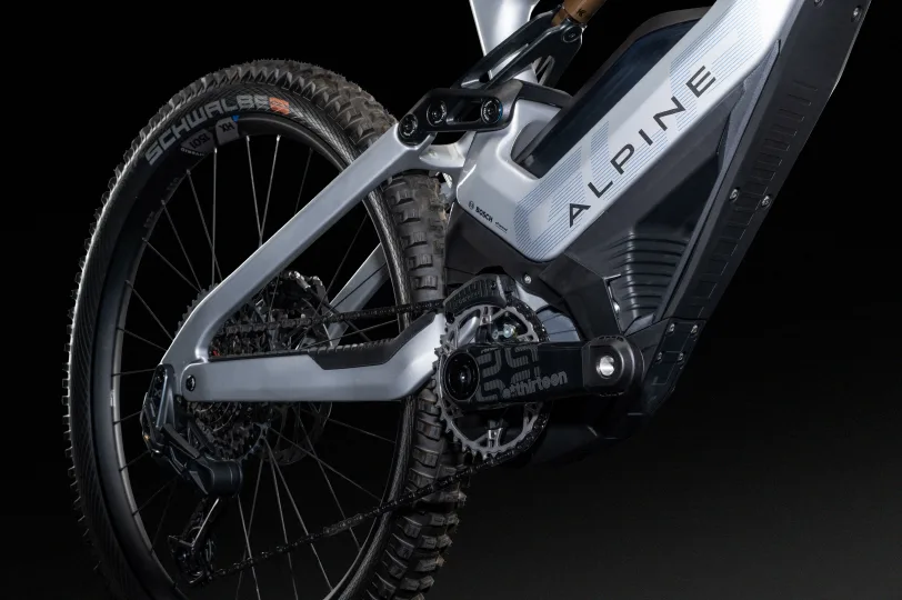 알핀과 협력한 라피에르 전기자전거, Alpine and Lapierre agree to a double collaboration in 2025: the Xelius DRS SE bicycle and Overvolt GLP SE mountain bike