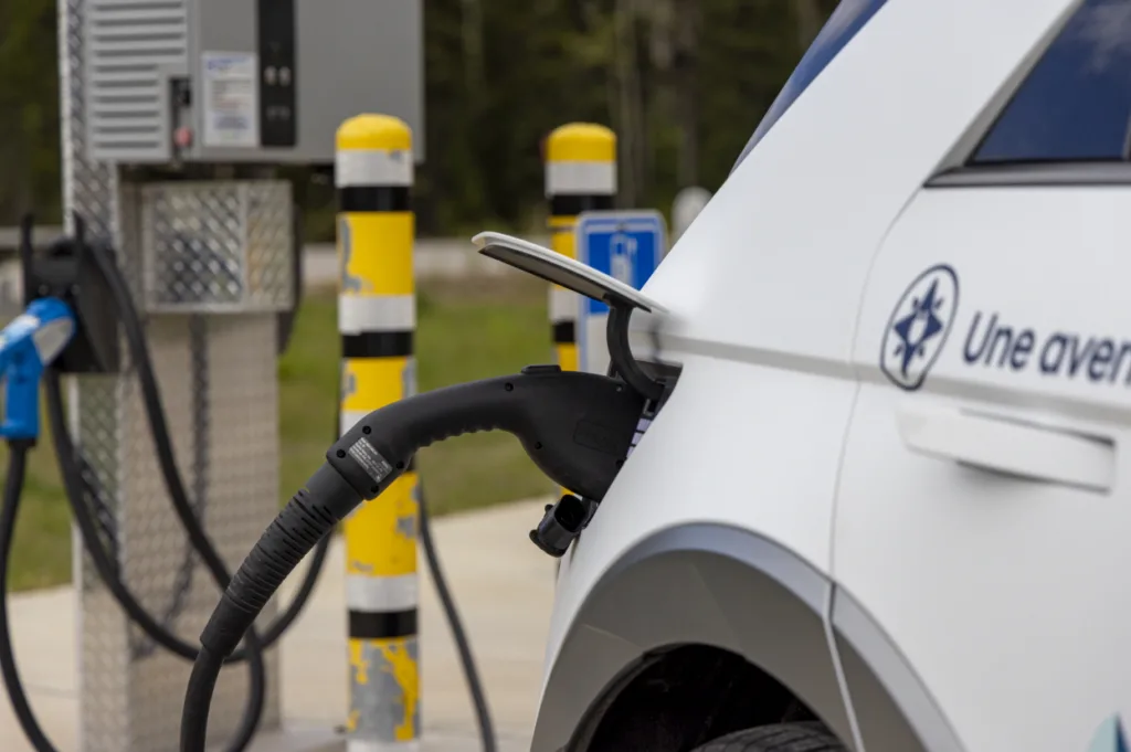 Large 66492 HyundaiIONIQ5CompletesEpicEVRoadTriptotheArcticOcean https://mobilityground.com/wp-content/uploads/2025/07/Large-66491-HyundaiIONIQ5CompletesEpicEVRoadTriptotheArcticOcean.webp