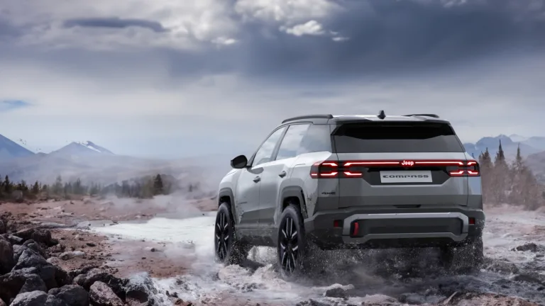 지프 컴패스 4xe, Jeep® Compass 4xe: Redefining Adventure with Exclusive New Interior and Trail-Rated Power