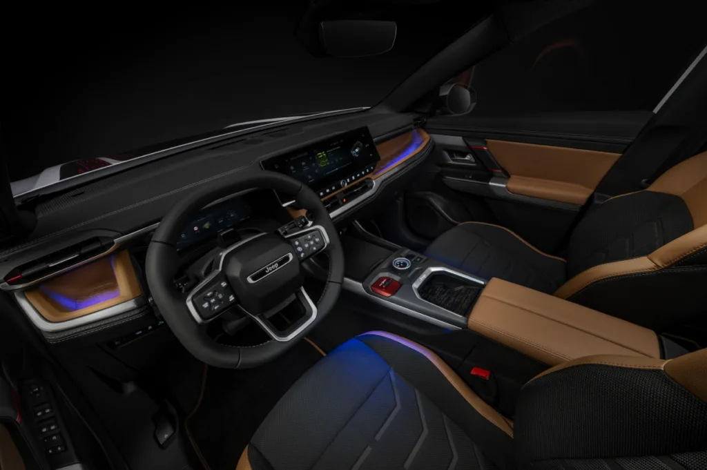 Jeep® Compass 4xe redefined exclusive new interior 2 지프 컴패스 4xe, Jeep® Compass 4xe: Redefining Adventure with Exclusive New Interior and Trail-Rated Power