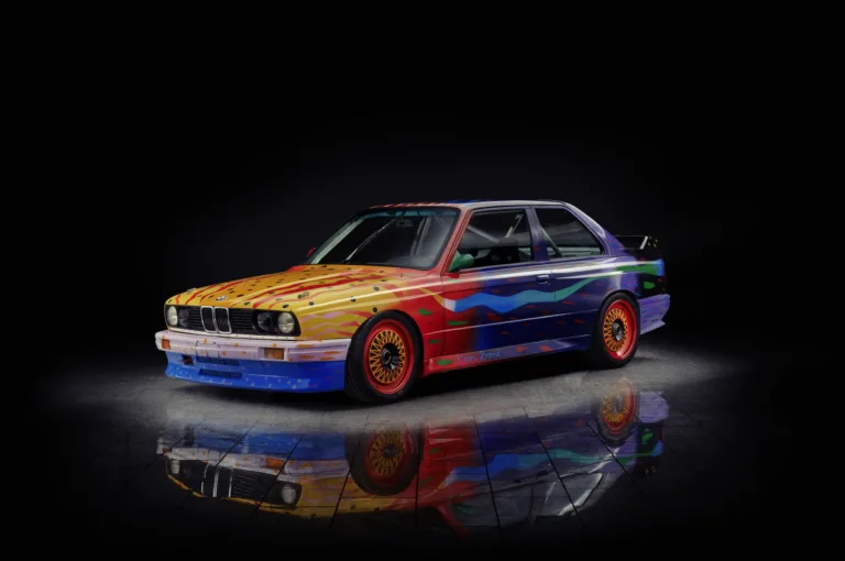 bmw 박물관에 전시된 BMW 아트카, Two anniversaries, one special exhibition: 50 Years of BMW Art Cars and the BMW 3 Series at the BMW Museum.