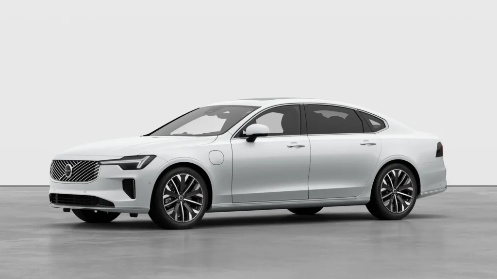 볼보 XC90, S90의 등장, 더욱 진하게 퍼지는 편안한 럭셔리의 향기 5 볼보 S90, Volvo S90