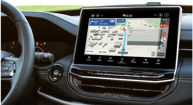 Stellantis and 4screen Enhance In-Car Convenience with Real-Time, Location-Based Mobility Services