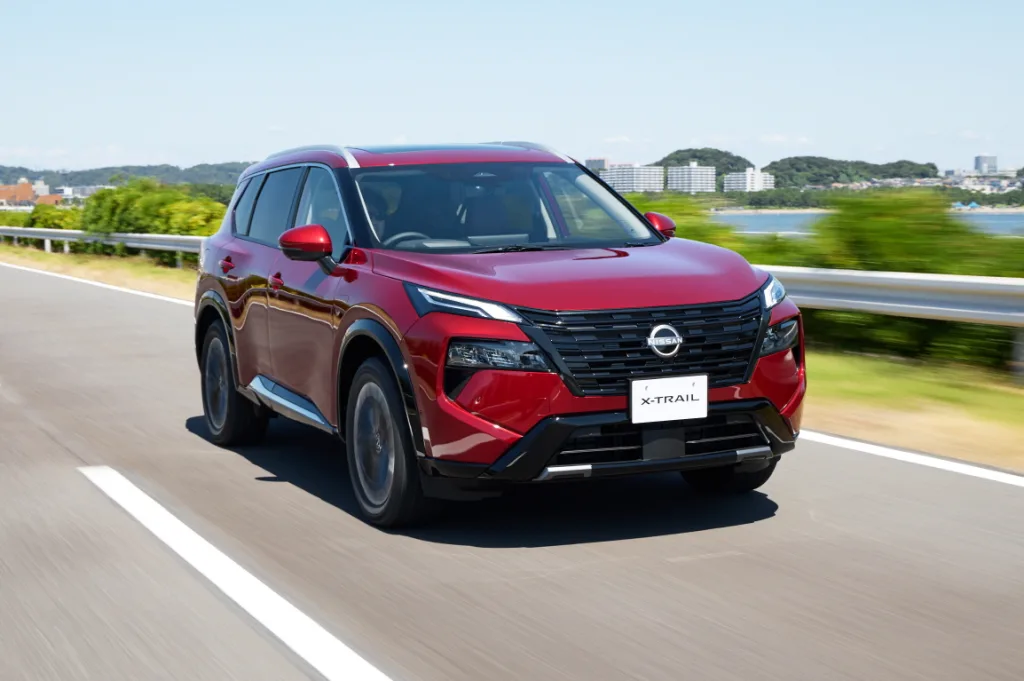 日産, エクストレイル マイナーチェンジ 21日発表 2 닛산 엑스트레일 부분변경, 「エクストレイル」をマイナーチェンジ、併せて新グレード「ROCK CREEK」を追加