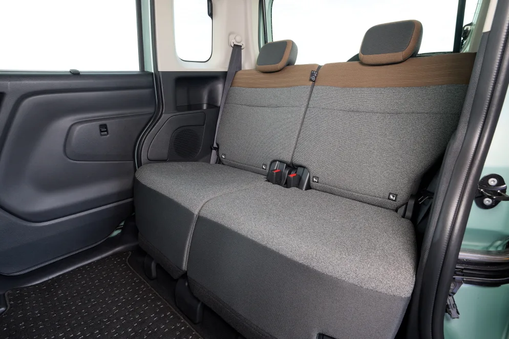 닛산 신형 룩스 선행 공개, 경차 최초 12.3인치 디스플레이 탑재 5 250822 01 grandrive ROOX 047 https://mobilityground.com/wp-content/uploads/2025/08/250822-01_grandrive_ROOX_012.webp