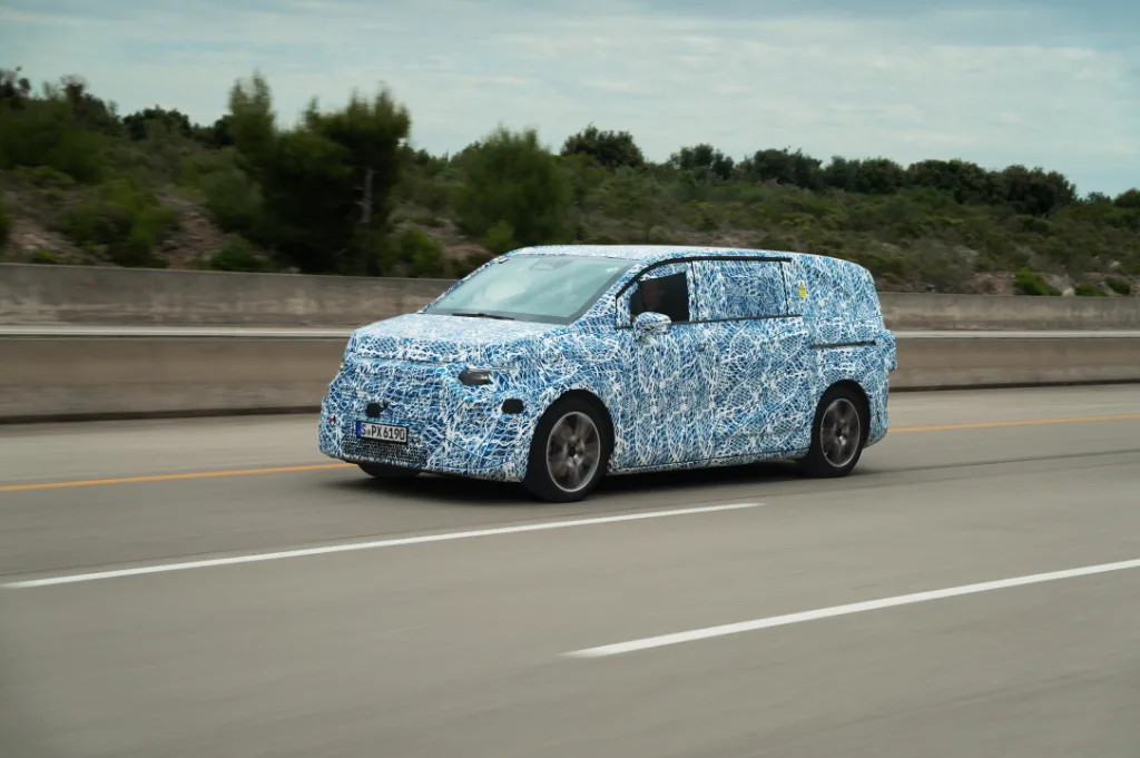 메르세데스-벤츠 VLE 2026년 출시 확정, 1,100km 테스트 성공 1 Mercedes-Benz VLE succeeds in next major development steps