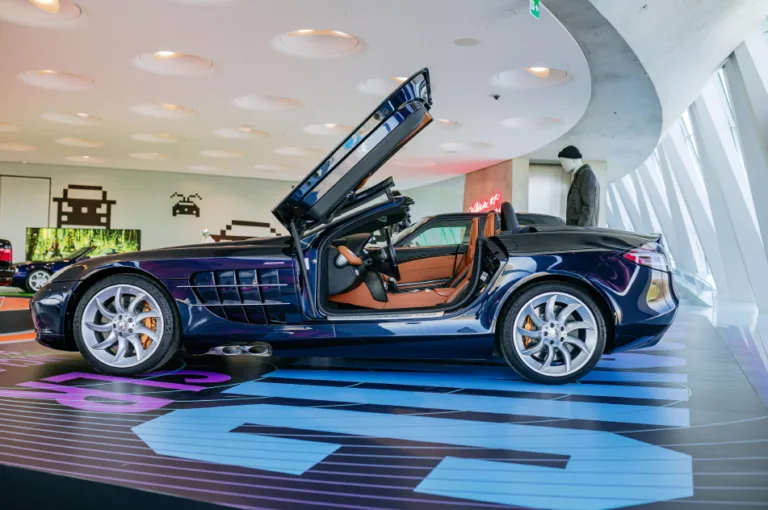 Roadster of superlatives: The Mercedes-Benz SLR McLaren in the special “Youngtimer” exhibition at the Mercedes-Benz Museum