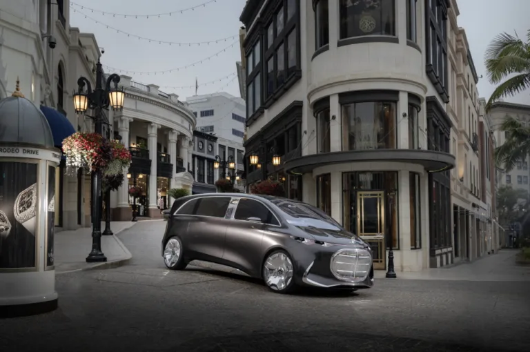 메르세데스-벤츠 비전 V, The Vision V in California – a whole new world of immersive entertainment