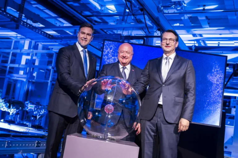 Steyr goes electric: BMW Group launches series production of electric engines for Neue Klasse