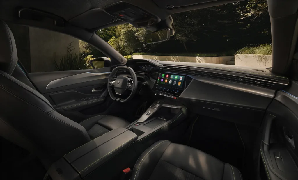 푸조 308, 308SW의 완전 변신! 프랑스가 독일 차들 제압하러 나섰다 14 PEUGEOT E308 2508CV 400 FR https://mobilityground.com/wp-content/uploads/2025/08/PEUGEOT_E308_2508STYP_200_FR.webp