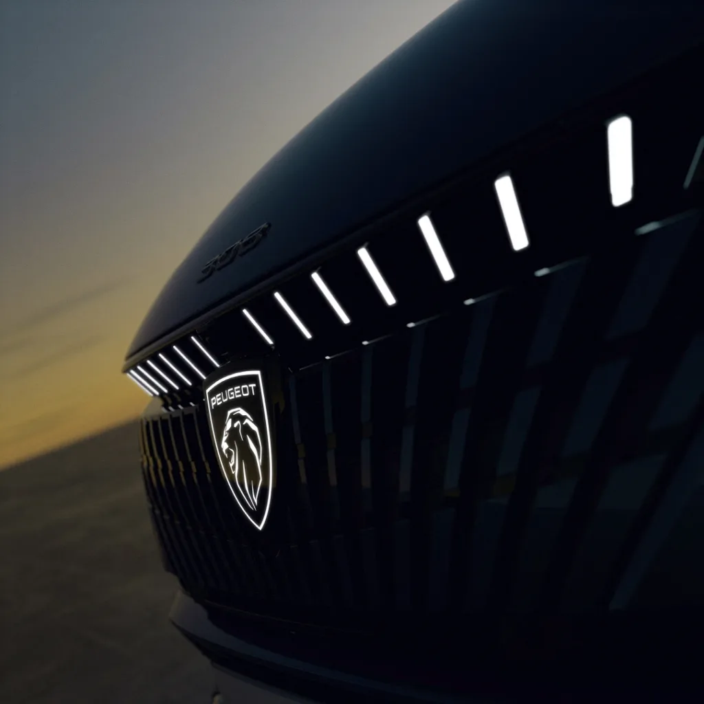 푸조 308, 308SW의 완전 변신! 프랑스가 독일 차들 제압하러 나섰다 2 PEUGEOT E308 2508STYP 333 FR https://mobilityground.com/wp-content/uploads/2025/08/PEUGEOT_E308_2508STYP_200_FR.webp
