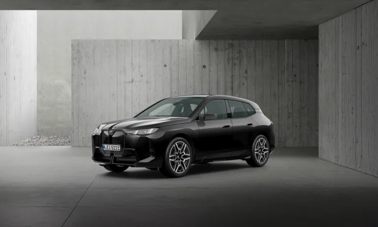 BMW i 8월 온라인 한정 에디션_뉴 iX xDrive45 M 스포츠 퍼스트 에디션