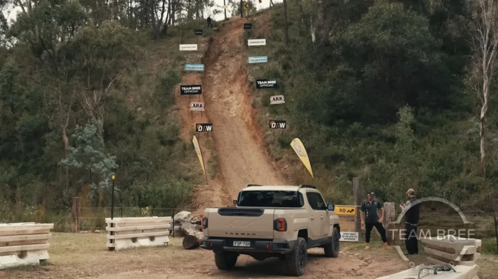 사진1 기아 타스만 호주의 가장 험난한 오프로드 언덕을 정복하다 https://mobilityground.com/wp-content/uploads/2025/08/사진3-기아-타스만-호주의-가장-험난한-오프로드-언덕을-정복하다.webp