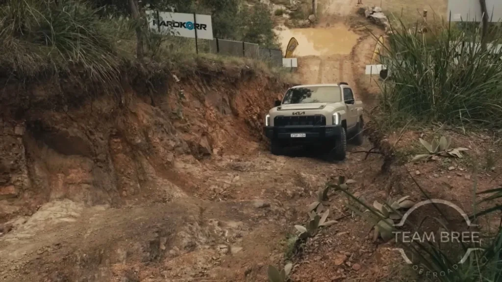 사진2 기아 타스만 호주의 가장 험난한 오프로드 언덕을 정복하다 https://mobilityground.com/wp-content/uploads/2025/08/사진3-기아-타스만-호주의-가장-험난한-오프로드-언덕을-정복하다.webp