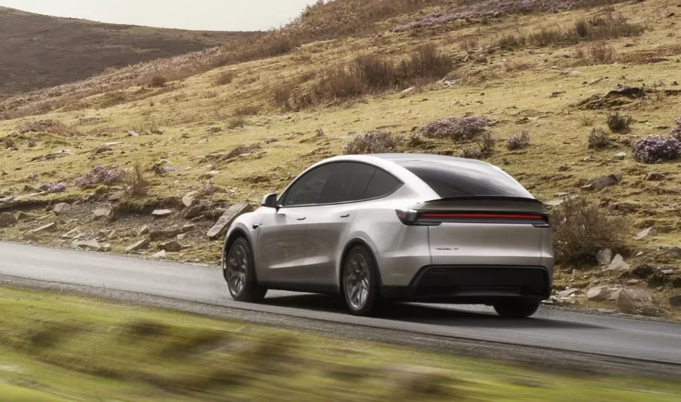 테슬라 모델 Y L, Tesla Model Y L