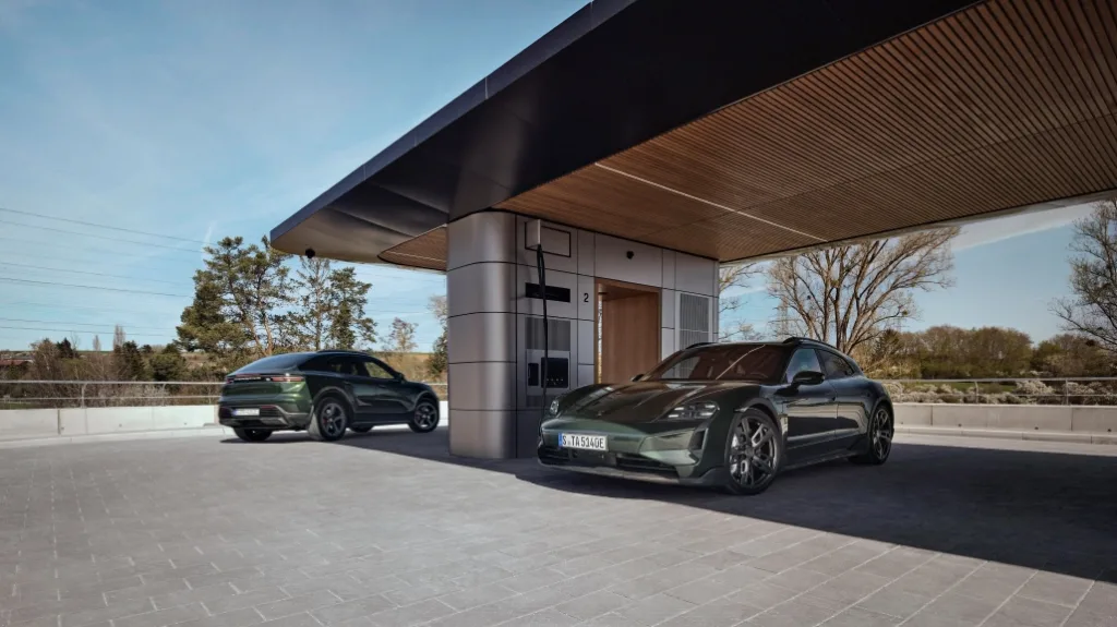 포르쉐 E-퍼포먼스, Porsche E-Performance: The ‘E’ is for Emotion