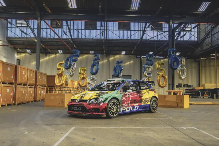 폭스바겐 폴로 50주년, 50 years of the Polo: Volkswagen celebrates anniversary with spectacular drift video