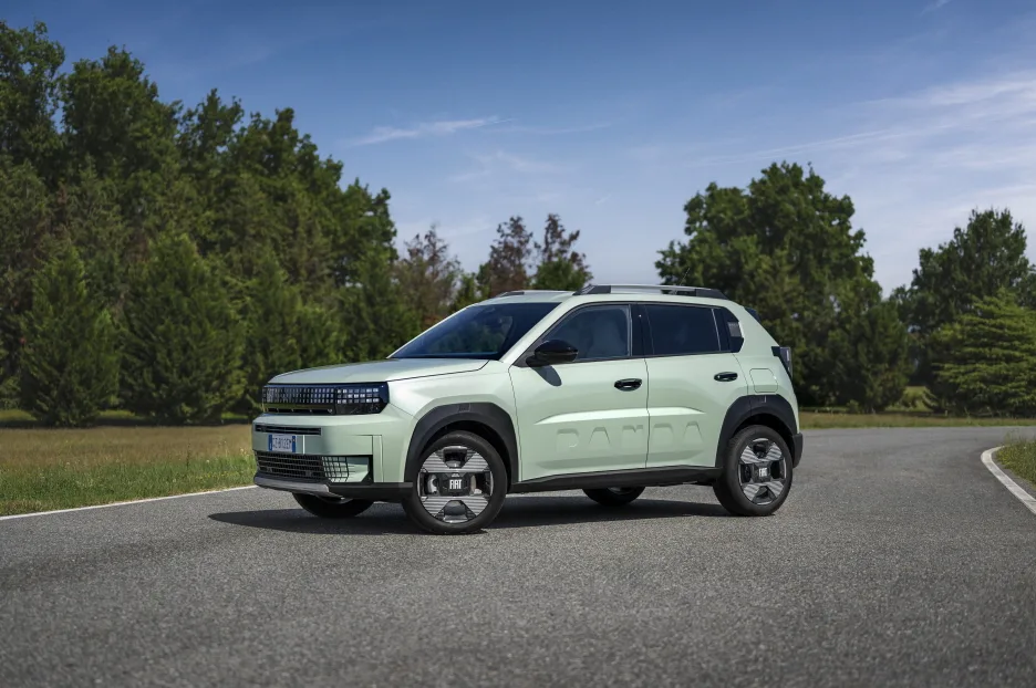 피아트 그란데 판다 라인업 완성! 100마력 가솔린 엔진 추가 1 GrandePansdfda petrol https://mobilityground.com/wp-content/uploads/2025/09/GrandePansdfda_petrol.webp