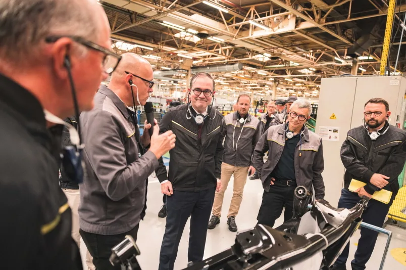 Renault Group strengthens leadership and organisation to accelerate execution 4 Renault Group strengthens leadership and organisation to accelerate execution