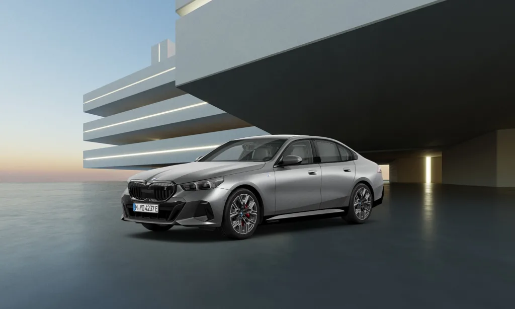 사진 BMW i5 xDrive40 M 스포츠 프로 스페셜 에디션 https://mobilityground.com/wp-content/uploads/2025/09/사진-BMW-i5-xDrive40-M-스포츠-프로-스페셜-에디션.webp