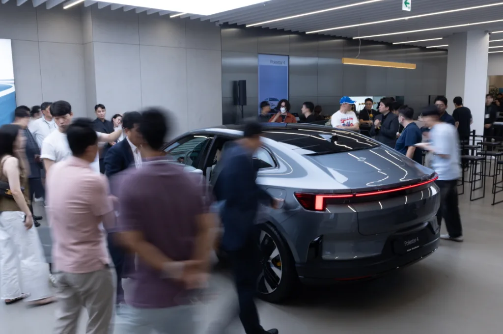 폴스타 2025 현대카드 다빈치모텔 1 https://mobilityground.com/wp-content/uploads/2025/09/폴스타-2025-현대카드-다빈치모텔-2.webp