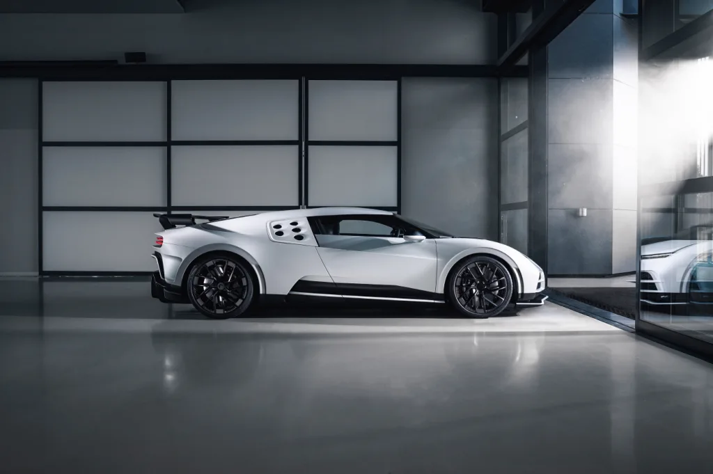 단 10대만 존재하는 부가티 센토디에치, 291피스 레고로 재탄생 4 08BUGATTI x LEGOCentodieci https://mobilityground.com/wp-content/uploads/2025/10/01BUGATTI-x-LEGOCentodieci.webp