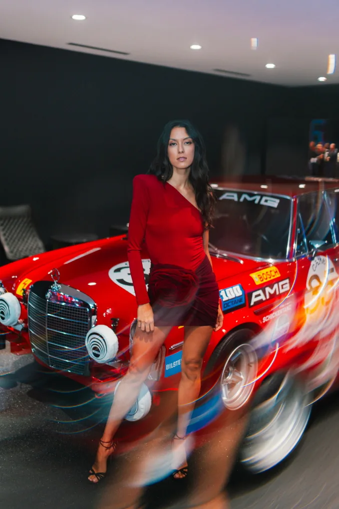 AMG 브랜드 센터, 함부르크에 1,400㎡ AMG 센터를 지은 이유는? 5 25c0247 007 https://mobilityground.com/wp-content/uploads/2025/10/25c0247_007.webp