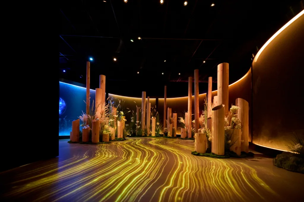 Genesis House with Ashley Park, unveiled CHROMA 3 제네시스 애슐리 박 협업, GENESIS HOUSE PARTNERS WITH ACTRESS ASHLEY PARK FOR IMMERSIVE KOREAN FOLKTALE INSTALLATION IN NEW YORK CITY