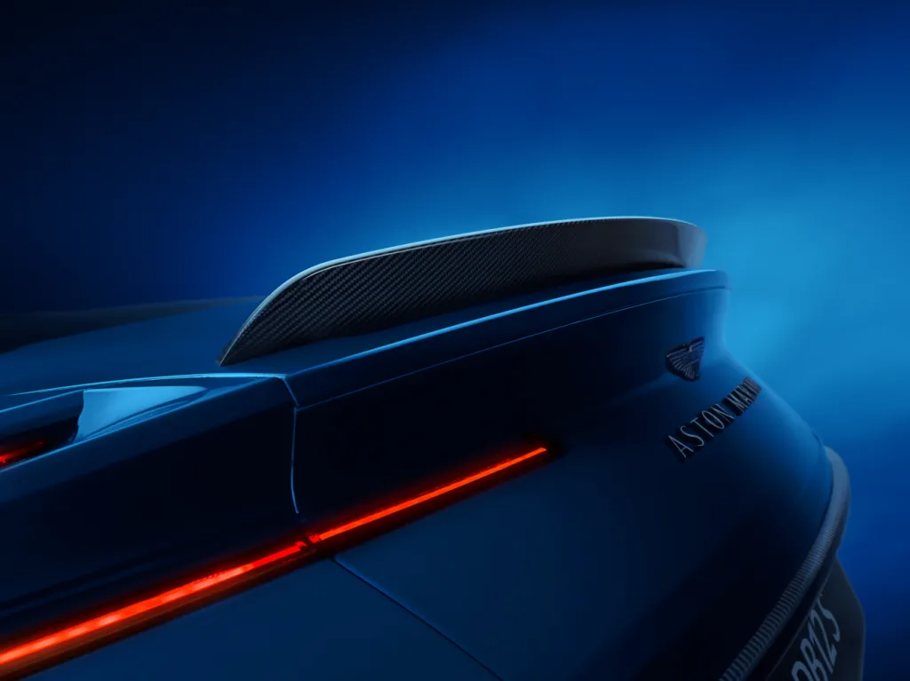 애스턴마틴, 'S'의 전통 이어갈 울트라 럭셔리 스포츠카 DB12 S 출시 9 Aston Martin DB12 S 10 https://mobilityground.com/wp-content/uploads/2025/10/Aston-Martin-DB12-S_01.webp