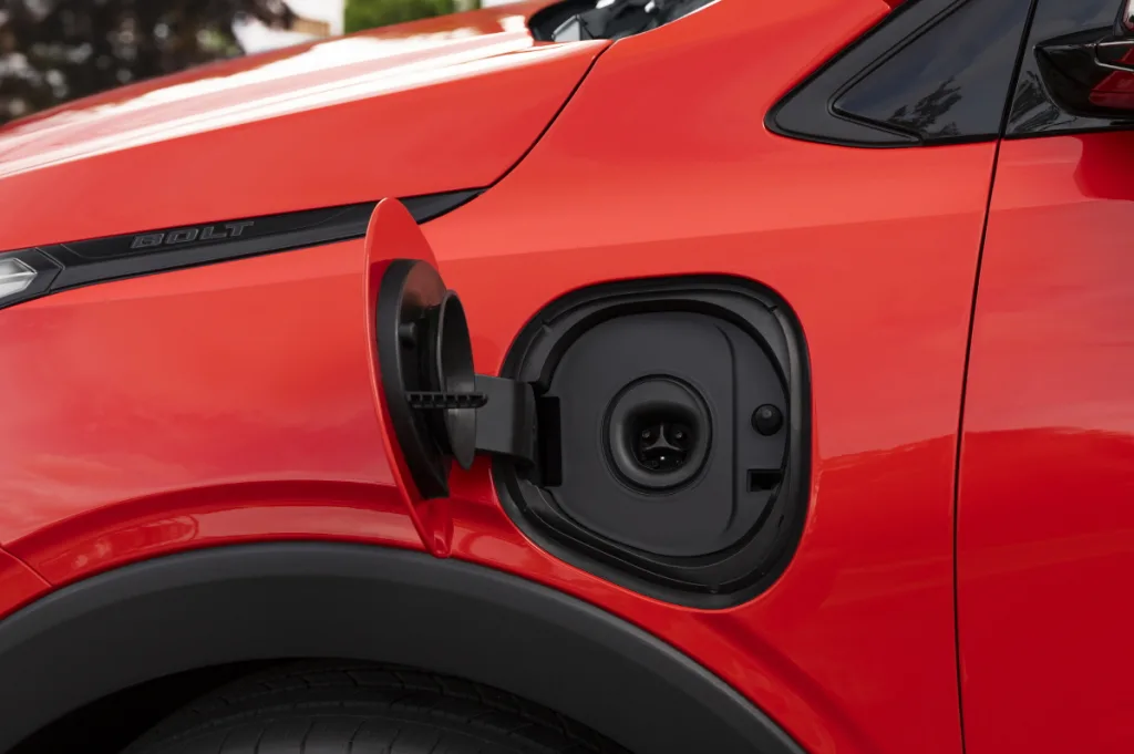 쉐보레 볼트, It’s back: Introducing the 2027 Chevrolet Bolt