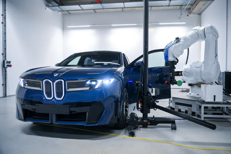 Efficient, sustainable, digital: New BMW Group Plant Debrecen set to begin series production of the BMW iX3 in late October