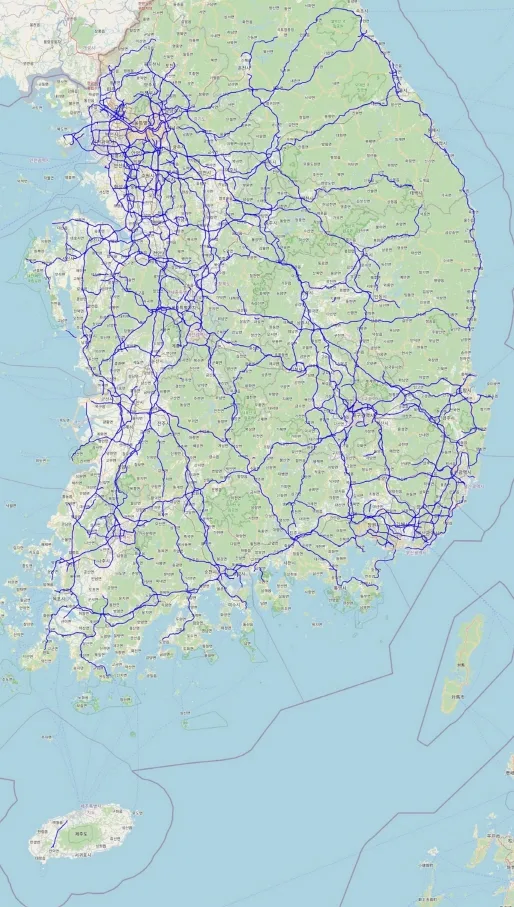 사진 3 슈퍼크루즈 적용 전국 고속도로 및 주요 간선도로 지도 https://mobilityground.com/wp-content/uploads/2025/10/사진-1-슈퍼크루즈-핸즈프리-주행-상태에서-자동-차선-변경-기능이-작동하는-모습.webp