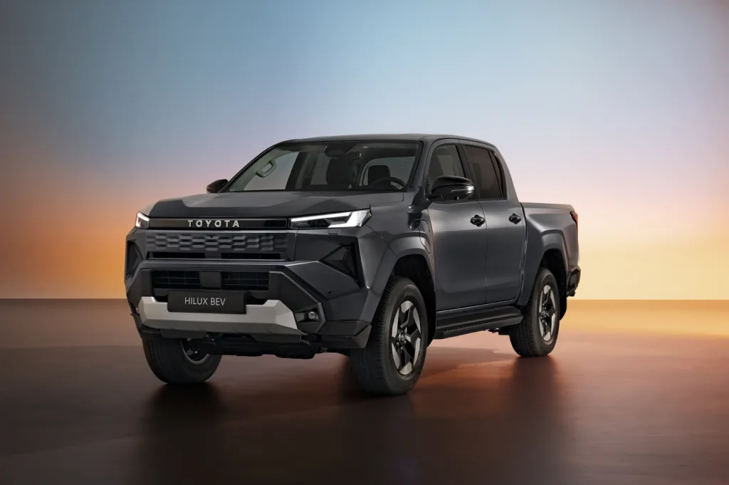 토요타 하이럭스, Toyota announces the all-new Hilux, including a first battery electric version of the iconic pick-up