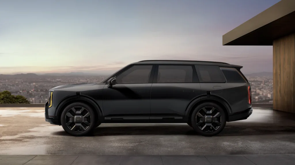 기아 텔루라이드 2세대 전격 공개, 압도적 존재감 넘치는 디자인 완성 4 23875 2027 Kia Telluride SXP https://mobilityground.com/wp-content/uploads/2025/11/23870_2027_Kia_Telluride_SXP.webp